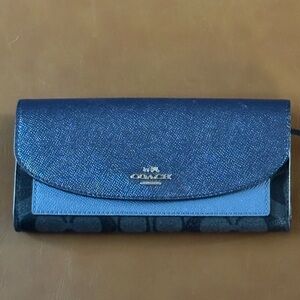 *LIKE NEW* Coach Metallic Blue Continental Signature Wallet